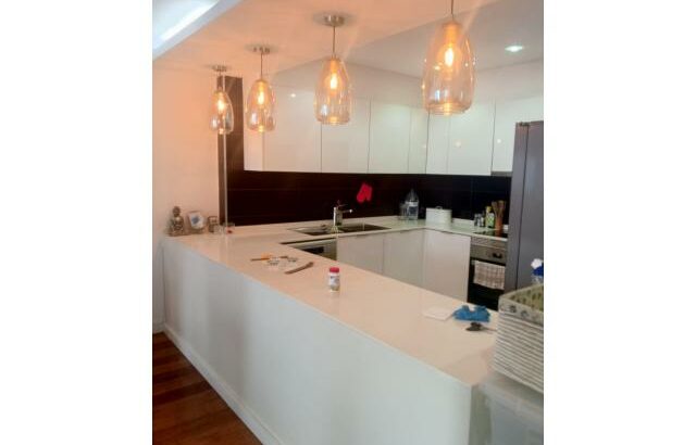 ARRENDA-SE Luxuoso Apartamento T3 mobilado duplex no condomínio maresias