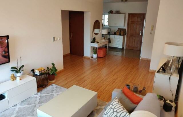 Vende-se Belíssimo Apartamento T3 no condomínio casa jovem