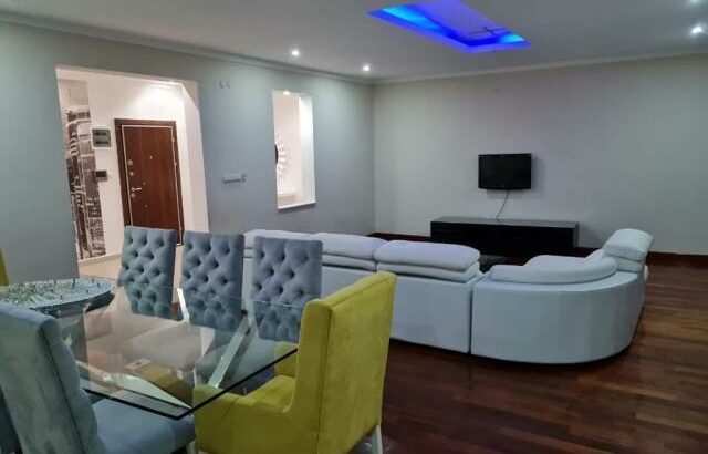Vende-se Luxuoso Apartamento T3 no condomínio Garden Park