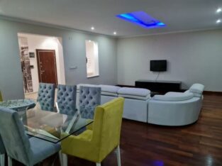 Vende-se Luxuoso Apartamento T3 no condomínio Garden Park