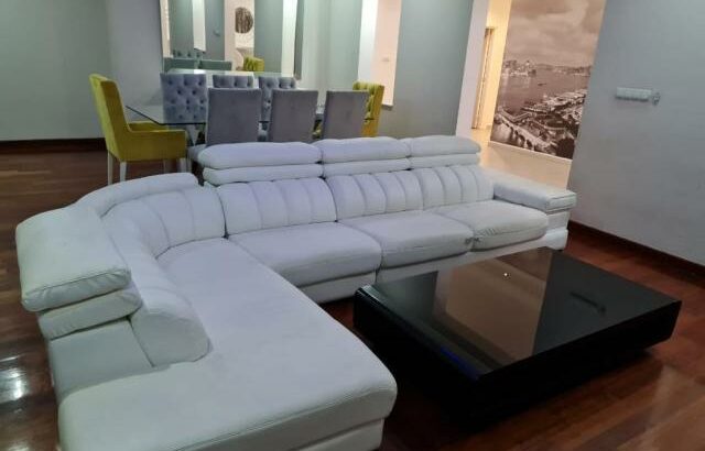 Vende-se Luxuoso Apartamento T3 no condomínio Garden Park
