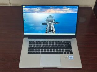 Laptop Huawei MateBook i3-10th Gen.