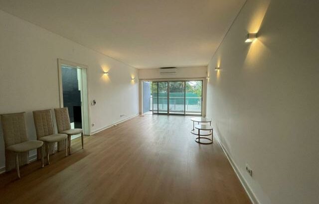 Arrenda-se Luxuoso Apartamento T3 mobilado no Xiluxa jardim