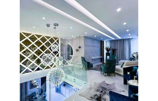 Arrenda-se Luxuosa Moradia T4 mobilada no condomínio massala