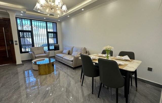 Arrendar luxuosa vivenda duplex T2 mobilada no condomínio casa jovem