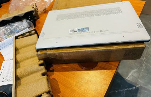 Laptop HP G10, Top de Gama i7-13th Gen Selado. Recibo e Garantia 1ano