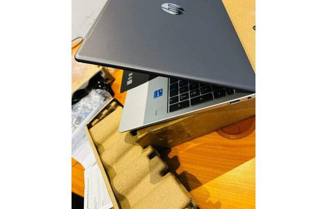Laptop HP G10, Top de Gama i7-13th Gen Selado. Recibo e Garantia 1ano