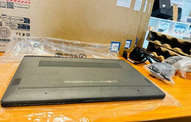 Laptops Novos SELADOS, HP 250 G10, Intel R 14TH Gen. Edição 2025