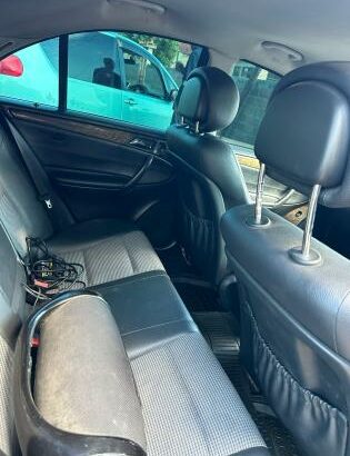 Mercedes-Benz  E230 V6