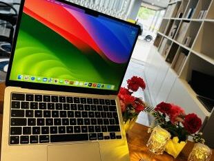Apple MacBook Air 2022 M2 Starlight Em Promoção Entrega Gratuita Maputo/Matola   Processor: M2,RAM Memory: 8GB,Storage: 256GB SSD,Polegadas ⁠13.6”,Ret