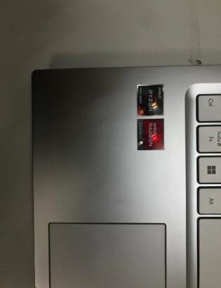 ASUS Vivobook 15 AMD Ryzen 5600H 8GB RAM 512GB SSD AMD Graphics