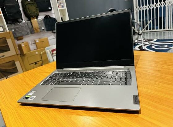 Atenção Eng’s, Arquitetos e Programadores , venham buscar Vosso lap Top Lenovo ThinkBook 15 Intel Core I5-10300H 2.50.GHZ (8 CPUs)2.50GHZ ,16 GB DDR4