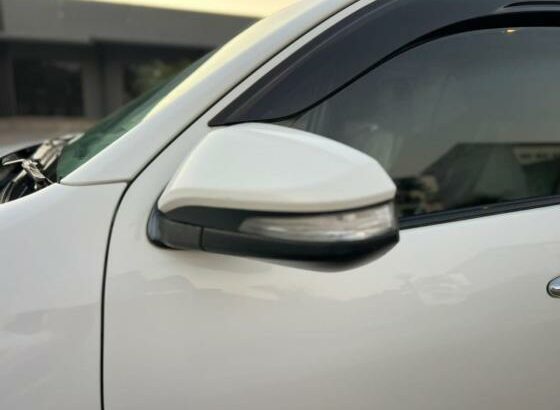 Toyota Hilux Fortuner 2019 AHJ•••MP