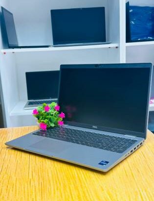 Dell Latitude 5440 i5 13th 16GB RAM 512GB SSD