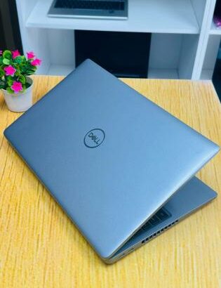 Dell Latitude 5440 i5 13th 16GB RAM 512GB SSD