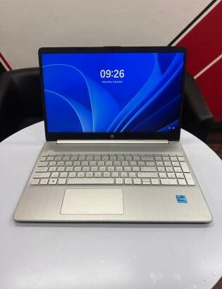 HP 15 i3 11th 4GB RAM 256GB SSD