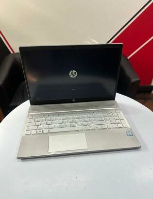 HP Pavilion 15 i3 8th 256GB SSD 8GB RAM