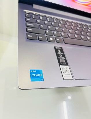 Lenovo IdeaPad core i3 12th geração