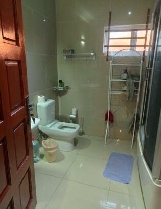 Vende se Moradia Tipo 4 Dentro do condomínio Triunfo mesmo n Marginal