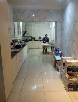 Vende se Moradia Tipo 4 Dentro do condomínio Triunfo mesmo n Marginal