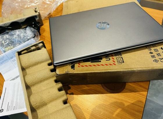 Lap Top HP Top De Gama i7 13 Th Gen Disponível para entrega imediata  HP 250 G10 Notebook PC  Novinho na Box Nunca Usado  Intel Core I7-1355U 1.70GHZ