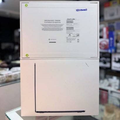 Macbook Air 13” M4 24GB Ram 512GB SSD