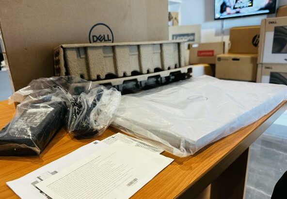 Porquê comprar um Lap Top Gamer Velho se pode ter um novo e potente , Com 01 Ano De garantia e assistência Técnica  a Preço Promocional Aproveite já !