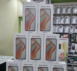 Samsung Galaxy F55 256GB ROM e 8GB RAM Duos 5G Novo Selado Original Entregas e Garantia
