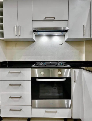 marcenaria e carpintaria fazemos PORTAS, RACK, PAINEL, ROUPEIROS, NICHOS, GARRAFEIRAS, ETC.