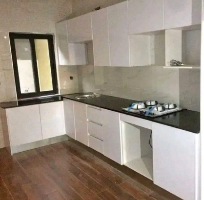 marcenaria e carpintaria fazemos PORTAS, RACK, PAINEL, ROUPEIROS, NICHOS, GARRAFEIRAS, ETC.