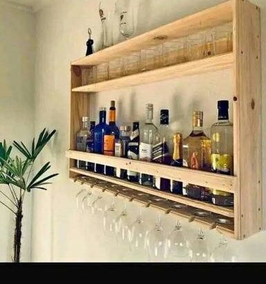 marcenaria e carpintaria fazemos PORTAS, RACK, PAINEL, ROUPEIROS, NICHOS, GARRAFEIRAS, ETC.