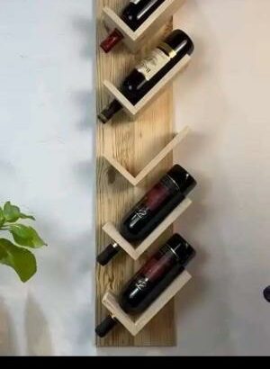 marcenaria e carpintaria fazemos PORTAS, RACK, PAINEL, ROUPEIROS, NICHOS, GARRAFEIRAS, ETC.