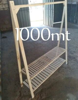 Carpintaria e Marcenaria fazemos PORTAS, MESAS, CADEIRAS, RACK PAINEL, ROUPEIROS, ETC