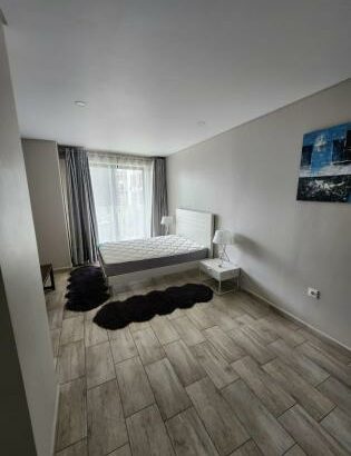 Vende-se Luxuoso apartamento T2 mobiliado- Polana Plaza