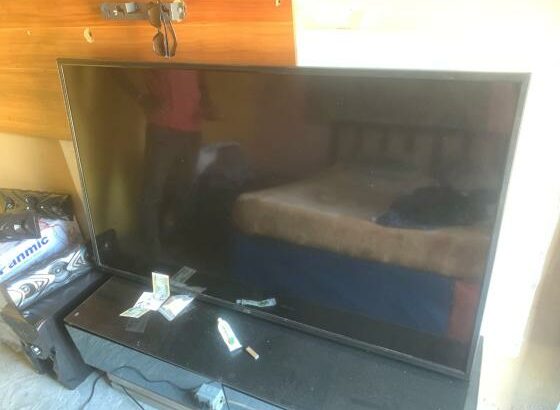 TV JVC 55 polegadas aproveita