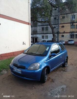 Vende-se Toyota Vitz 1.0 duas portas