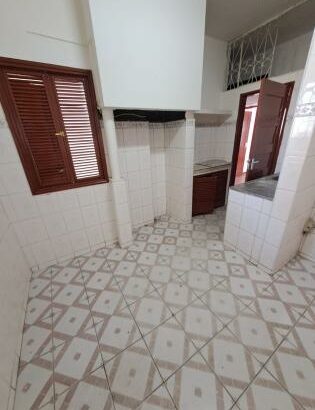 Vende se apartamento barato e espaçoso tipo 2 no bairro central avenida Vladimir Lenine eskina com 24 de julho