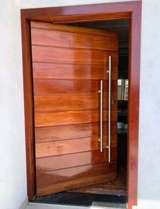 Carpitaria de qualidade fabricamos e fazemos Portas, Aros, janelas, etc.