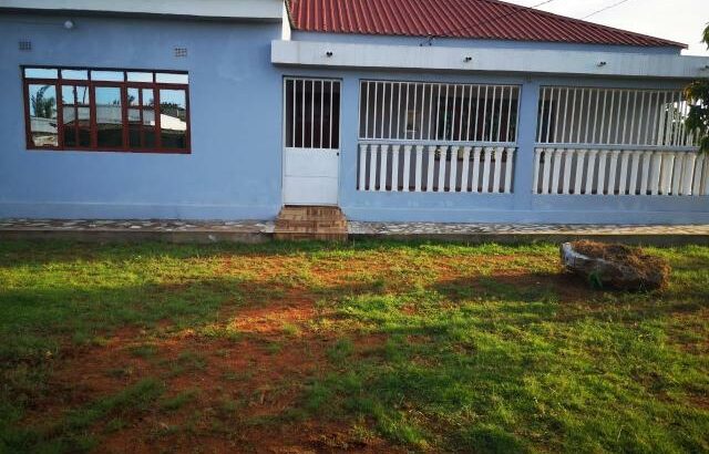 Arenda se boa casa tp2 bem localizada na mozal djuba