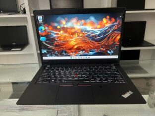 Laptop Lenovo ThinkPad T14, i5-10th Gen. Potente e exclusivo