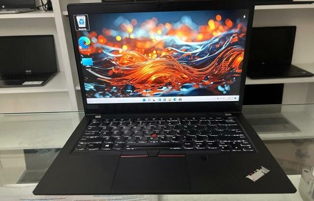 Laptop Lenovo ThinkPad T14, i5-10th Gen. Potente e exclusivo