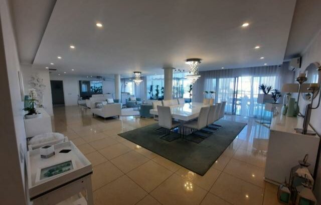 Arrenda-se Luxuoso Apartamento Penthouse T4 Mobilado no condomínio The Palm