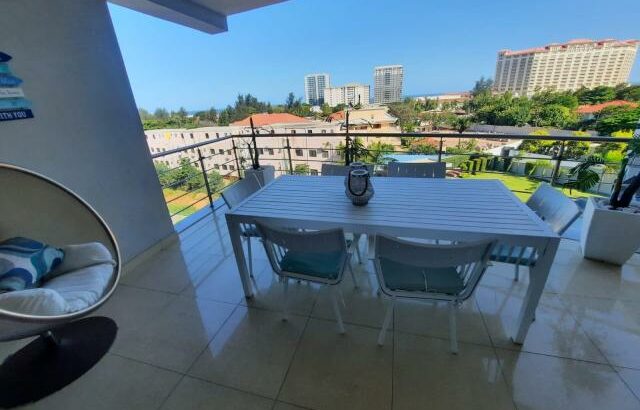 Arrenda-se Luxuoso Apartamento Penthouse T4 Mobilado no condomínio The Palm
