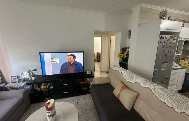 Vende-se super Apartamento T2 no condomínio casa jovem