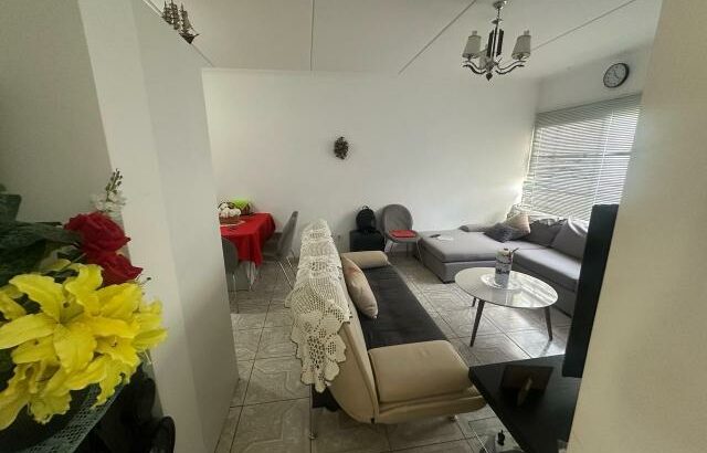 Vende-se super Apartamento T2 no condomínio casa jovem