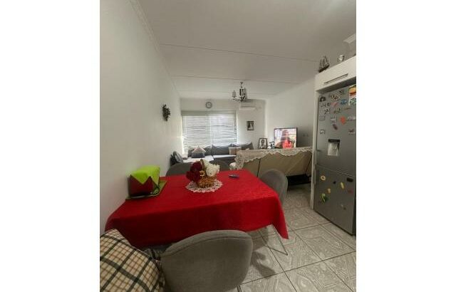Vende-se super Apartamento T2 no condomínio casa jovem