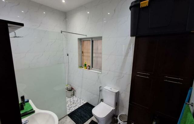 Arrenda-se Luxuoso Apartamento T1 Mobilado no bairro central