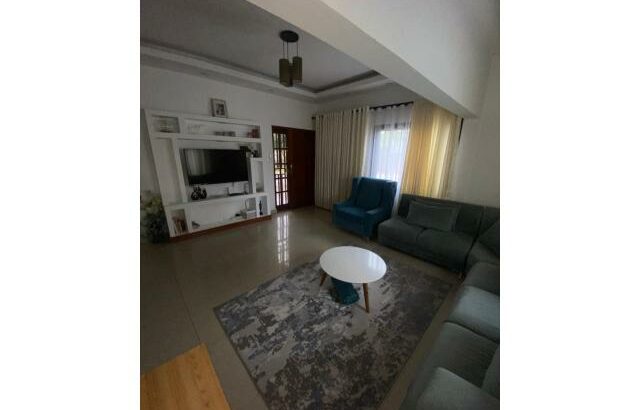 *Arenda-se linda casa TP3 no 1º Andar  num condomínio na Matola N4 Malhampsene desvio do Tricamo