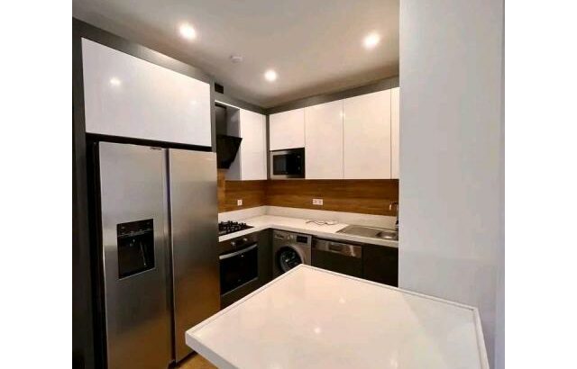 Arrenda-se Luxuoso Apartamento T2 mobilado no Valentim