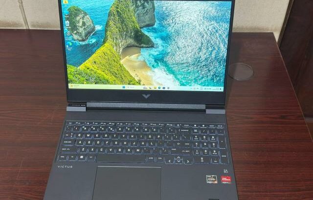 Hp Victus Gaming 15-fb0xxx AMD Ryzen 5 5600H 3.3ghz, 1TB de SSD, 16GB de RAM